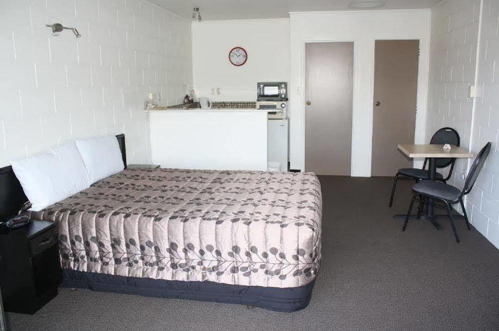 Motel Villa Del Rio Whangarei Eksteriør bilde